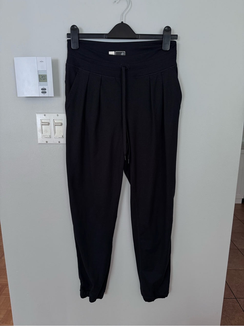 Lole Black Women's Tie-Waist Jogger Pants